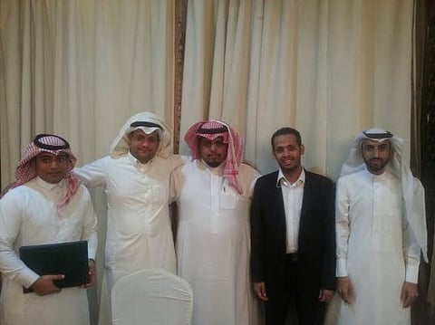 "أوشا" تمنح منسوبين بـ"تخصصي الطائف" شهادة استشاري