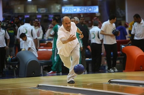 بالصور .. عبدالله بن مساعد: اليوم المفتوح أعاد لي ذكرياتي مع البولينج