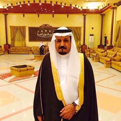 "آل بطي" تحتفل بتقاعد " الشهراني" 