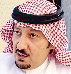 "سبق" تلقي الضوء على وزير الزراعة الجديد