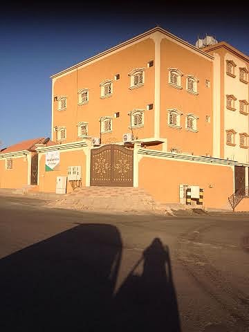 سكان "مخطط 1" في خميس مشيط يطالبون بافتتاح مركز الرعاية الأولية