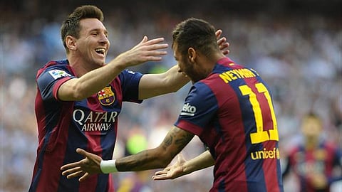 ميسي يقود برشلونة لفوز ساحق على ليفانتي