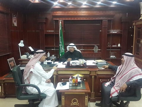 خبراء الصحة العالمية يقيمون "تاج الصحة الوقائي" بالجوف