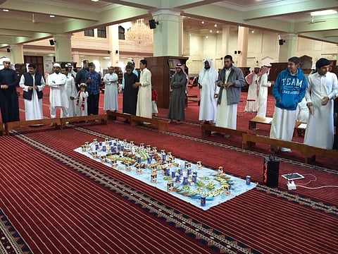 إدارة حلقات "جامع الراجحي" تكرم 50 طالباً متميزاً