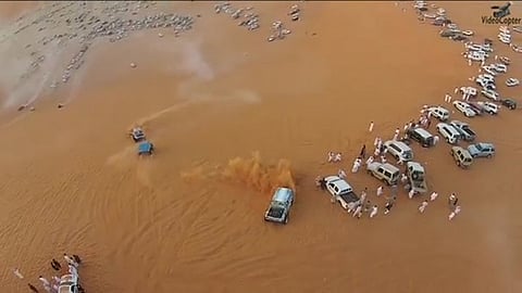 شاهد.. تصوير جوي رائع لنفود المزاحمية وروضة الخرارة