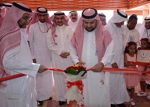 افتتاح قسمي العلاج الطبيعي والطب المنزلي بمستشفى حراء 