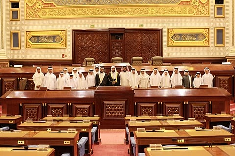 جولة عامة لطلاب المتوسط بـ "العاصمة النموذجي" في مجلس الشورى