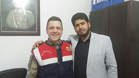 بعد واقعة "الجوازات".. مدير مطار أنطاكية يعتذر لـ"المسافر السعودي"