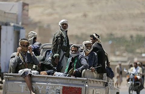 المقاومة اليمنية تحتجز 240 من ميلشيا الحوثي