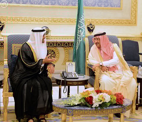 ولي ولي العهد يبحث العلاقات الثنائية مع "آل نهيان" بالرياض