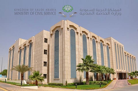 موظفو بنود وعقود يكشفون لـ "سبق" تفاصيل لقائهم بـ "العرج"
