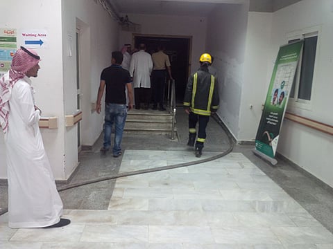 بالصور.. حريق يلتهم استراحة الأطباء بمستشفى الأطفال بالطائف