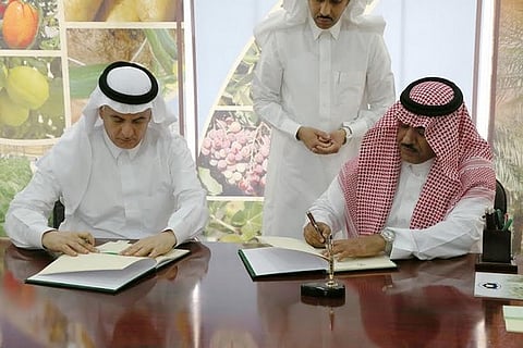 "الفضلي" يوقّع عقد مشروع إنشاء مبنى مديرية الزراعة بمحافظة بيشة