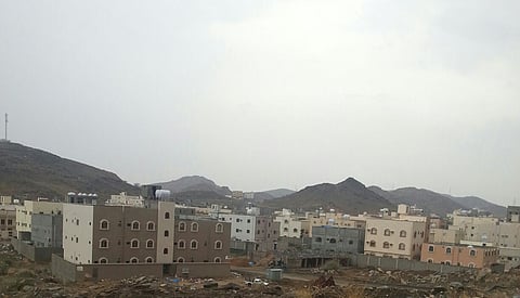 سكان "وسام الطائف" يطالبون بالمياه واستكمال "الصرف الصحي"