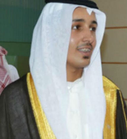 "القرني" يُرزق بـ "وليد"