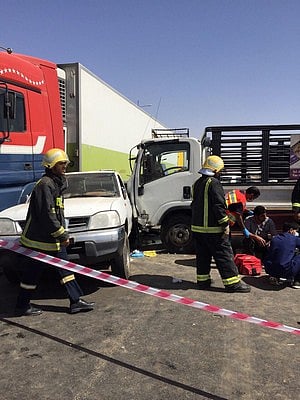 سكاكا .. حادث تصادم رباعي ينتهي بـ 5 إصابات