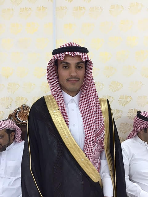 "البقمي" يحتفل بزواج "سعد" 