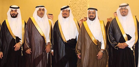 "ابن درويش" يحتفل بزواج نجليه