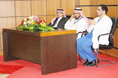 إطلاق فعاليات برنامج نادي طب الأطفال بمستشفى خميس مشيط