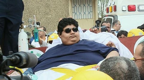 فيديو.. أسمن رجل في العالم السعودي "خالد الشاعري" يخطو خطواته الأولى