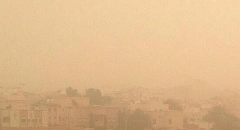 "الأرصاد": رياحٌ مُثيرة للأتربة على الشرقية والرياض ونجران والمدينة المنوّرة