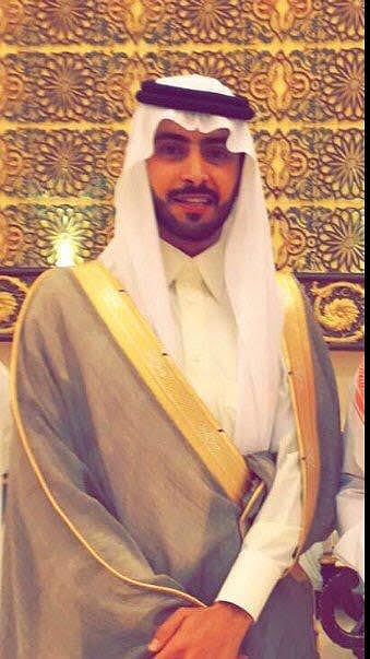 "ابن طواله" يحتفل بزواج "فواز"