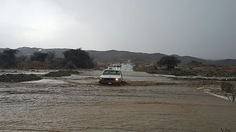 بالفيديو.. أمطار غزيرة على مكة والطائف
