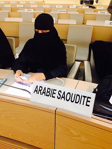 "أُمّ الأيتام".. "سمها" التي قلبت موازين الرعاية الاجتماعية وجعلت لكل يتيم أسرة