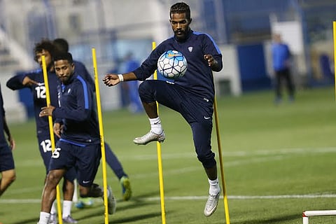 الهلال: دونيس يستبعد الشمراني .. والآسيوي يُشعر الهلال بموعد مباراة "تراكتور"