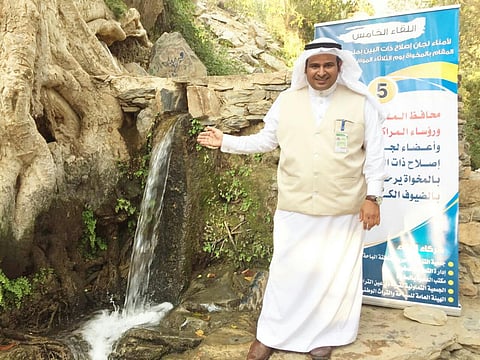 مواطن بالمخواة: ترددي على "ذي عين" التراثية جعلني مرشدًا سياحيًّا