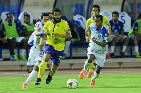 الأهلي يسعى لتثبيت الصدارة.. والهلال للمطاردة