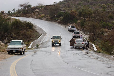 "طرق الباحة" تكشف لـ"سبق" تفاصيل الأضرار التي خلفتها الأمطار