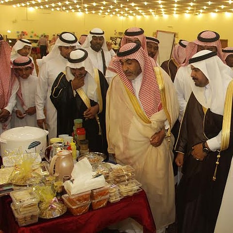 محافظ ينبع لأعيان "النخل": حافظوا على تاريخكم وهوية قراكم العريقة