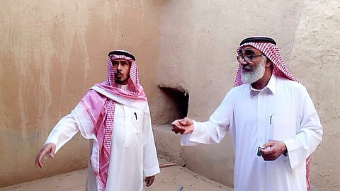 وفد من "الإسلامية" يزور ديار "القصب" وسوق العبيدي التاريخي