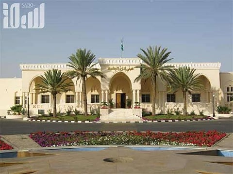 جامعة الطائف تتراجع عن تعليق الدراسة بفرع تربة لخطأ غير مقصود