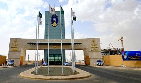 "جامعة حائل" تنقل حفل تخرج الدفعة ١١ مباشراً عبر اليوتيوب