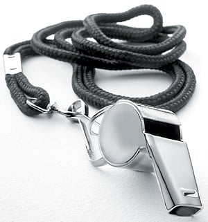 صافرة ألمانية تقود قمة الحسم في دوري جميل .. الأحد