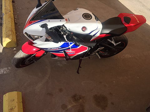 شرطة الرياض تعلن القبض على مصطحب الفتاة على الدراجة النارية