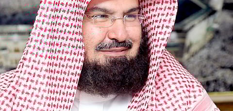 "السديس": السعودية قدمت مبادرات تاريخية لخدمة الأمة