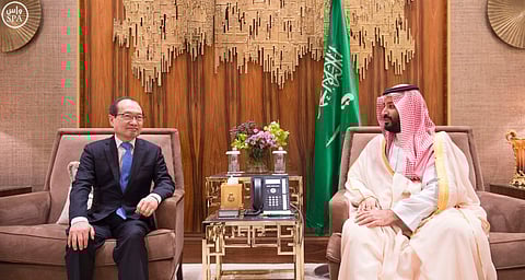 ولي ولي العهد يبحث التعاون العسكري الكوري المشترك