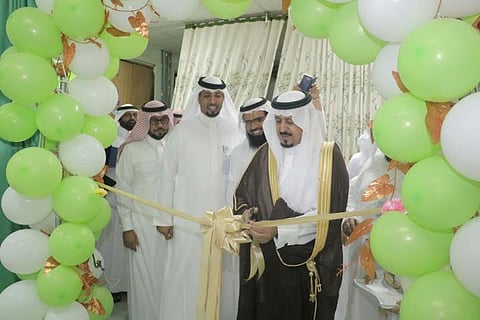 محافظ المجاردة يرعى الاحتفال باليوم العالمي للتمريض