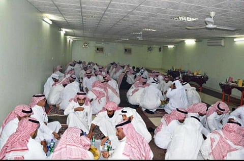 منسوبو أمن طرق بحائل يحتفون بترقية زملائهم