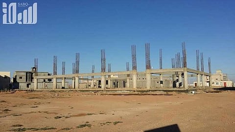 بعد تقرير "سبق" الموثق.. "العيسي" يسحب مشاريع تعليمية متعثرة في شقراء
