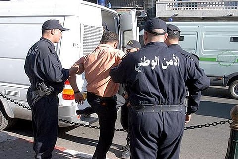 الجزائر.. العريس سرق مجوهرات والد خطيبته لـ"يعجّل بالزواج"!