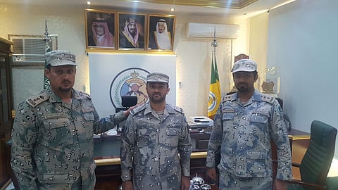 ​"الزهراني" يقلد "آل مقرح" رتبته الجديدة