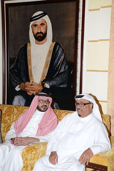 الملحق الثقافي بالإمارات يهنئ حاكم الفجيرة بشهر رمضان
