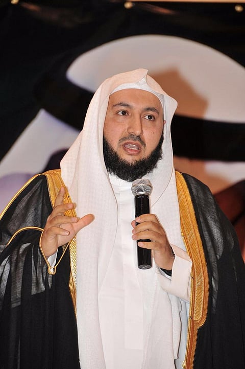 " الزهراني": الإسلام حرّم الجنة على من عقّ والديه فكيف بمن قتلهما؟