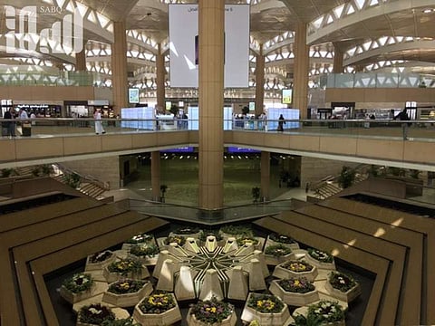 حالة هستيرية مفاجئة تحول دون سفر امرأة عربية في مطار الرياض