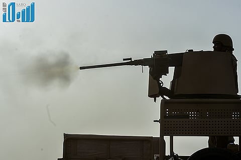 القوات السعودية تصطاد حوثيين حاولوا الاقتراب من الحدود وتقصف مواقعهم بنجاح