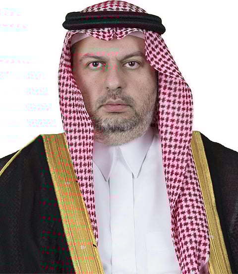 رئيس الهيئة العامة للرياضة يعتمد مجلس إدارة نادي الشباب